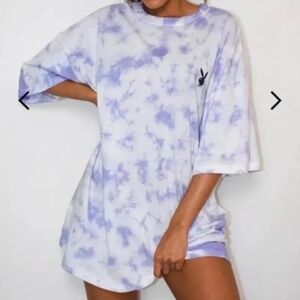 NWT PLAYBOY X MISSGUIDED TIE DYE OVERSIZED T-SHIRT - LILAC